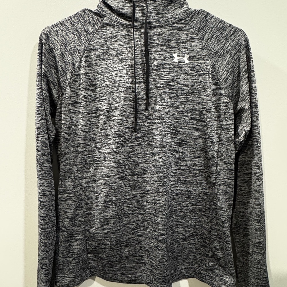 Under Armour HeatGear Hooded Long Sleeve Shirt - Size Small (Loose Fit)